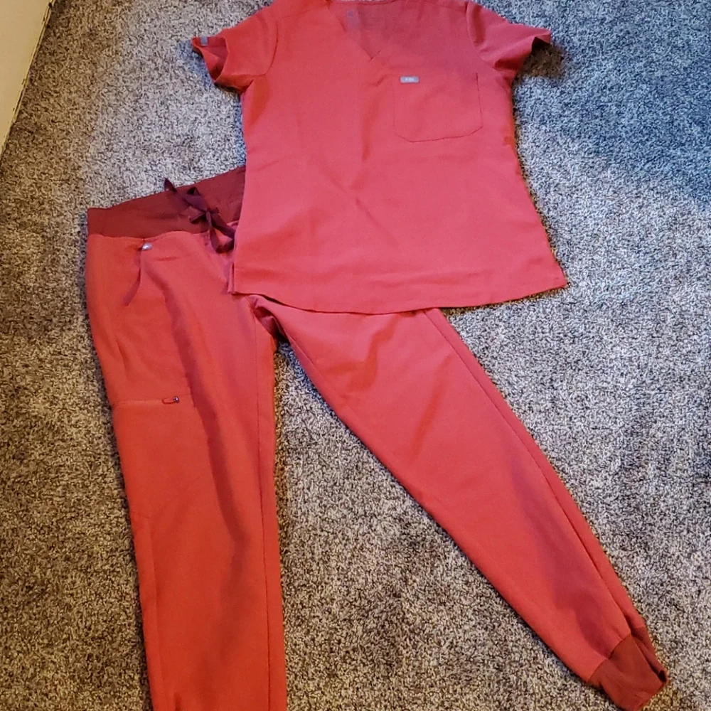 XXS FIGS clay Zamora joggers/Catarina top scrub set - Picture 1 of 1